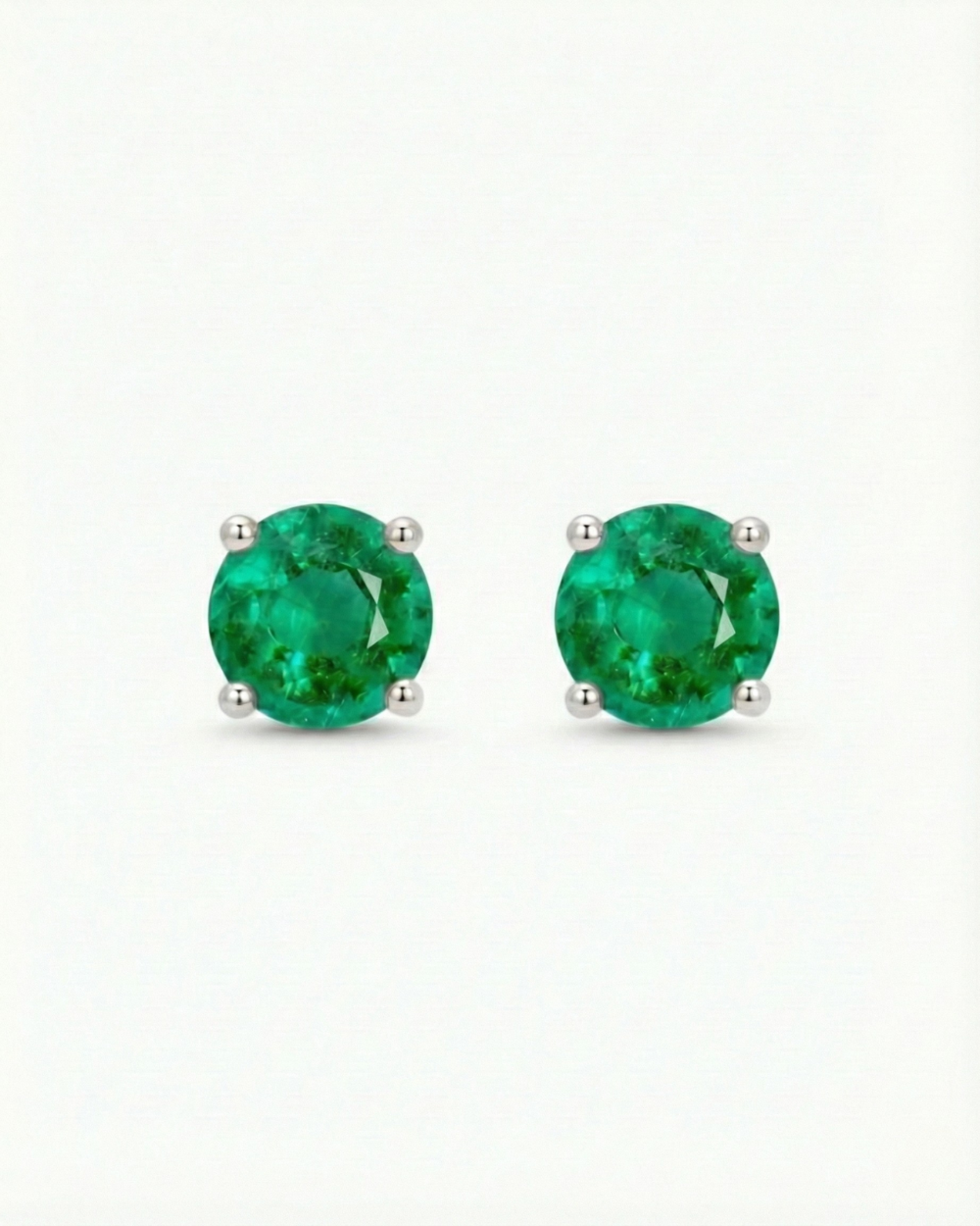 Round Emerald Stud Earrings – 5 mm, 18k White Gold