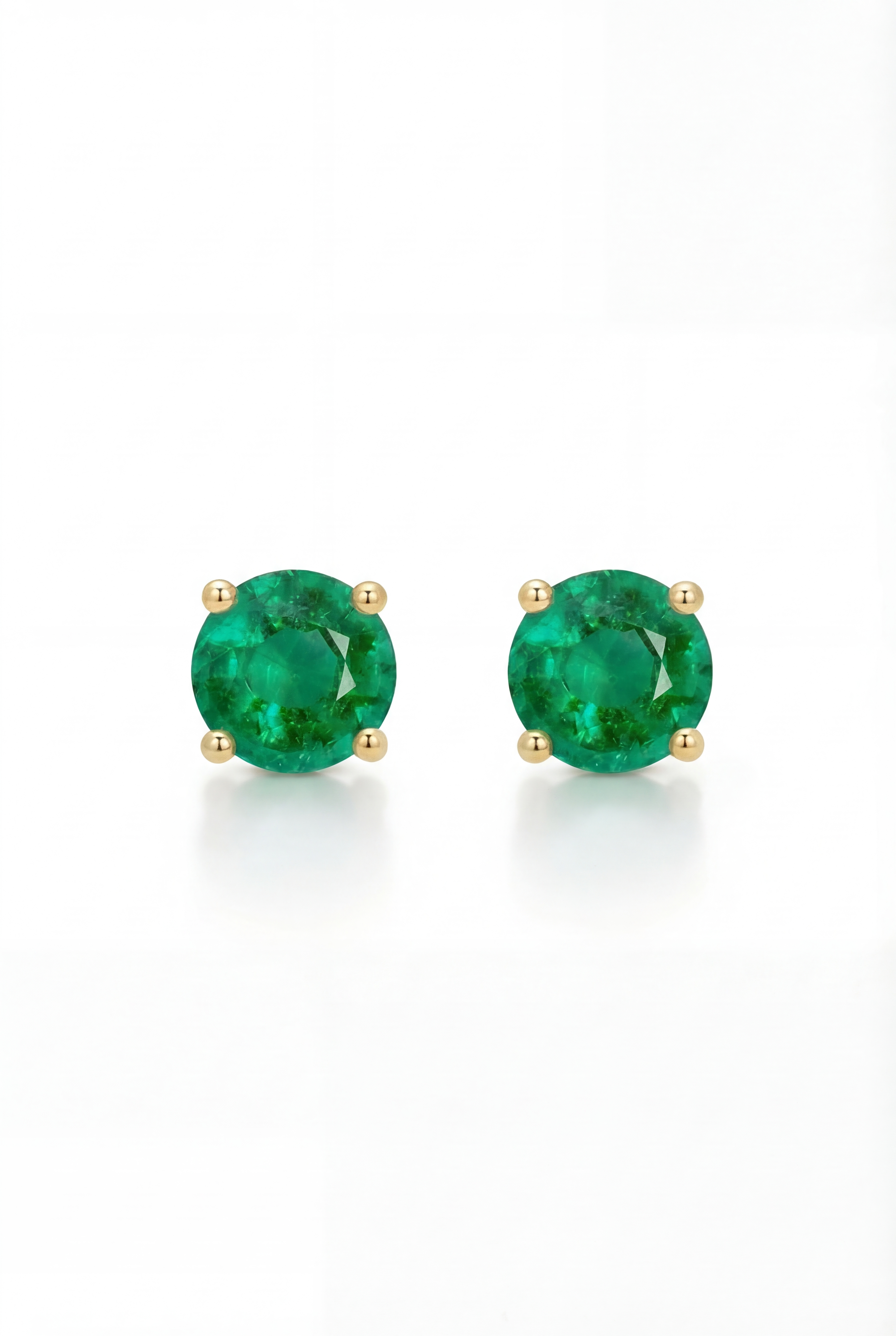 Round Emerald Stud Earrings – 5 mm, 18k Gold